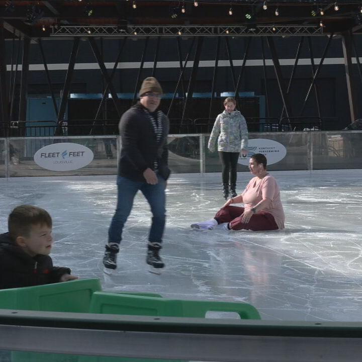 FETE DE NOEL - PARISTOWN 11-24-2023  (2).jpeg